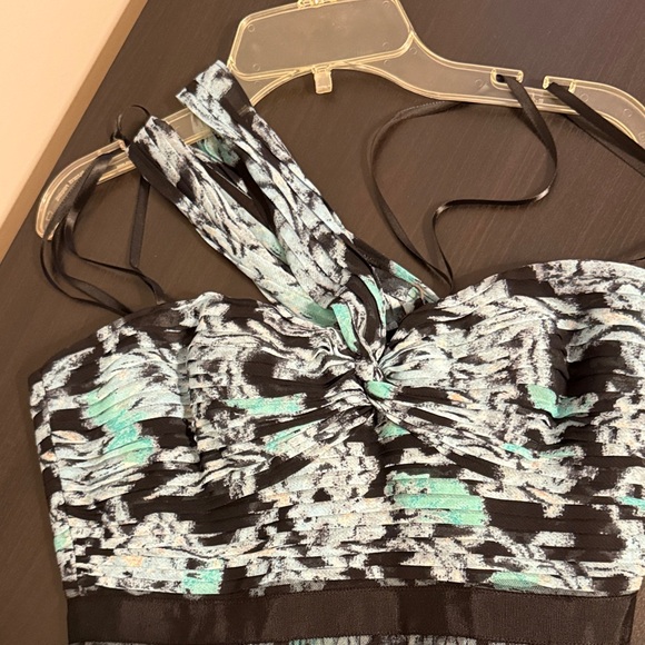 BCBGMax Azria Women's Inga One Shoulder Printed Black Green White Gown Sz 2 new - Picture 2 of 7